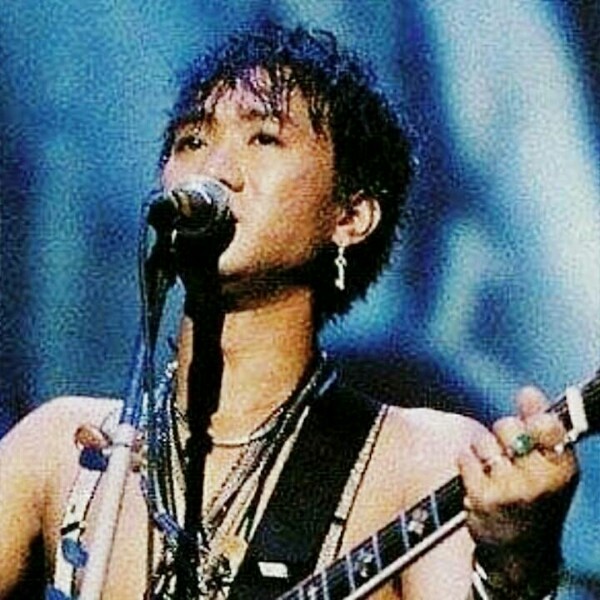谁伴我闯荡(beyond 1991年live演唱会)