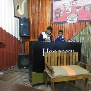 Dj Soso - Isishebo(piano vox)