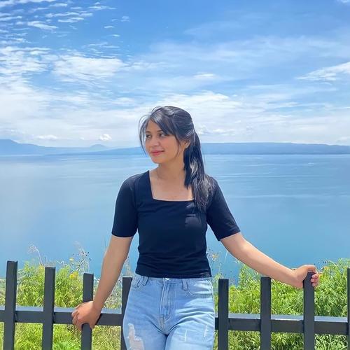 Dj_ade_baju_biru_x_bento