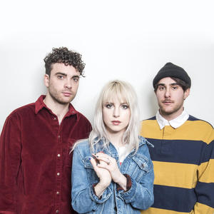 Paramore《Born For This KROQ 现场版》[MP3_LRC]