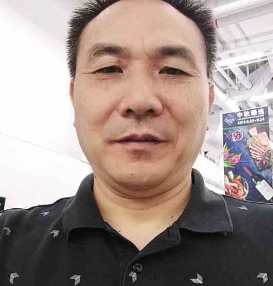 钟爱文