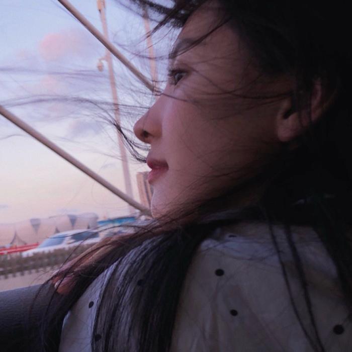 小了白了兔 (14秒Live片段) - 章若楠