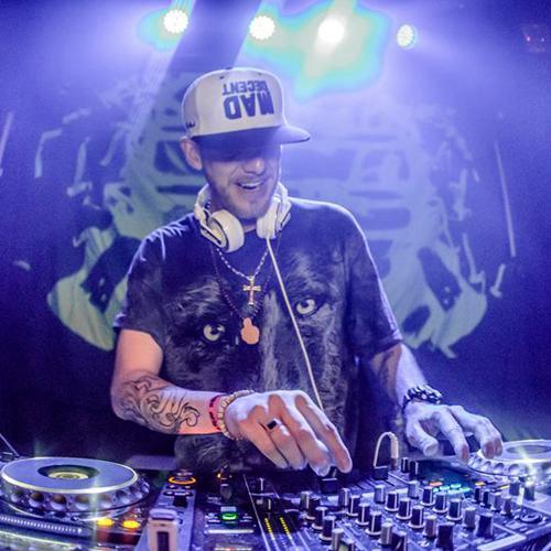 Tank Girls (8Er$ Remix) - 8Er$&Apashe