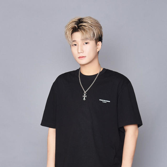 Arkins&에픽&청하&Christopher