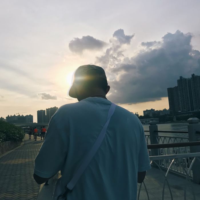 车嘞？(feat.STC) - Auin