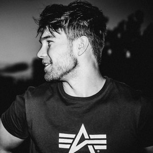 Shades Of Grey (Steve Reece Remix) - Steve Reece&Delaney Jane&Oliver Heldens&Shaun Frank