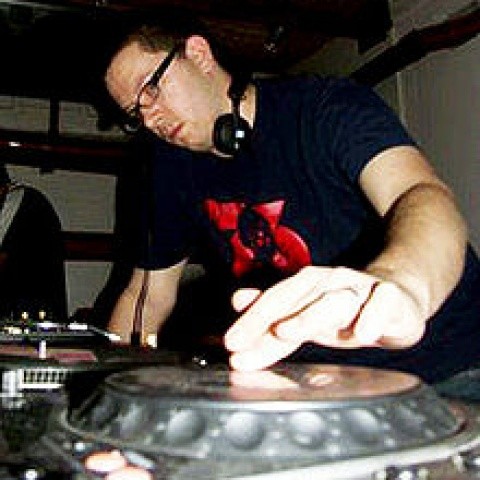 Nu:Tone&Logistics&Commix