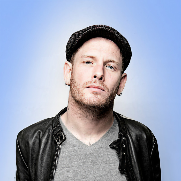 pongeBob SquarePants Theme Song (Live片段) - Corey Taylor