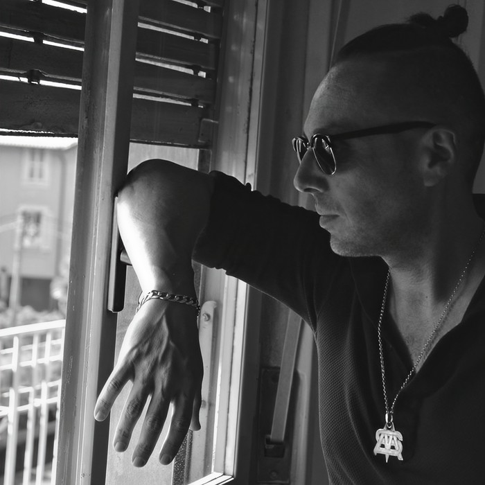Melo&Vacca&Emis Killa&Zed&Enmicasa&Ted Bee&Maxi B&G.Nano&Michel&Surfa&Suhan&Dave&Lo Spesso&Gordo&Uraz&Naghi&Veleno&Inkastro&Kido&Darme
