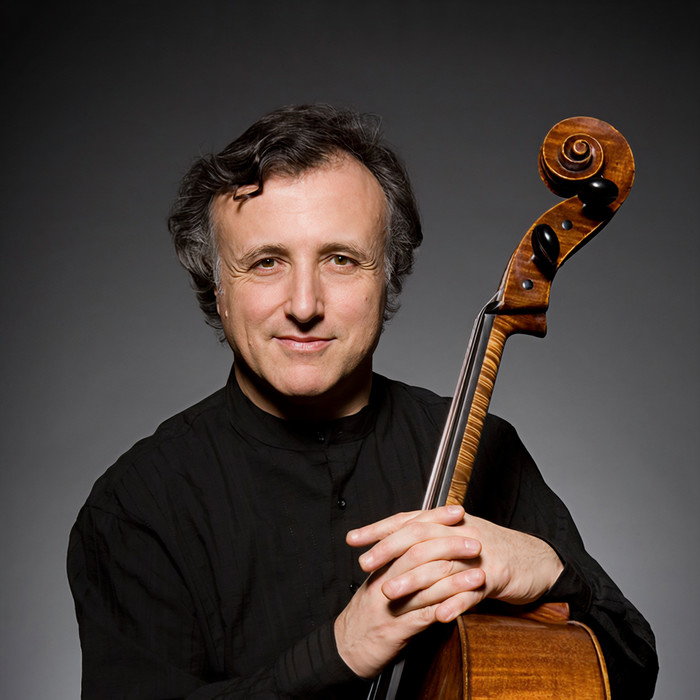 Sonata in F major Op.17: Poco adagio, quasi andante - Raphael Wallfisch