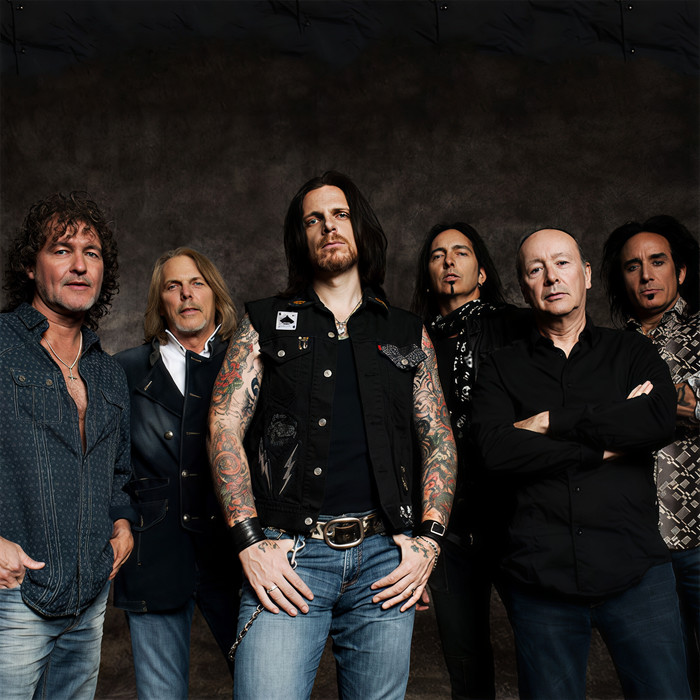 The Boys Are Back In Town - Thin Lizzy