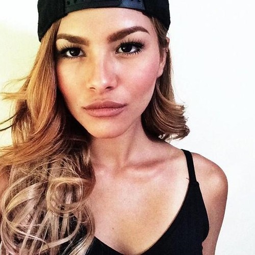 Tabitha Nauser&SonaOne