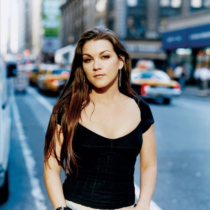 Outlaws and Renegades - Gretchen Wilson