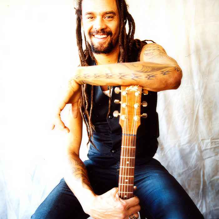 11:59 - Michael Franti&Spearhead