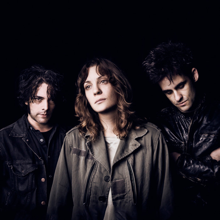 Red Eyes and Tears - Black Rebel Motorcycle Club