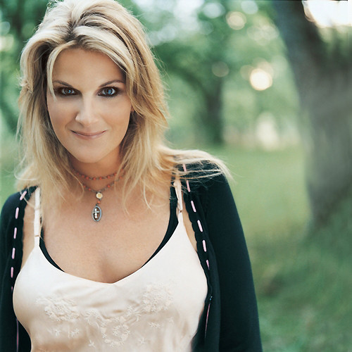 Close As A Whisper - Trisha Yearwood&Lee Kernaghan