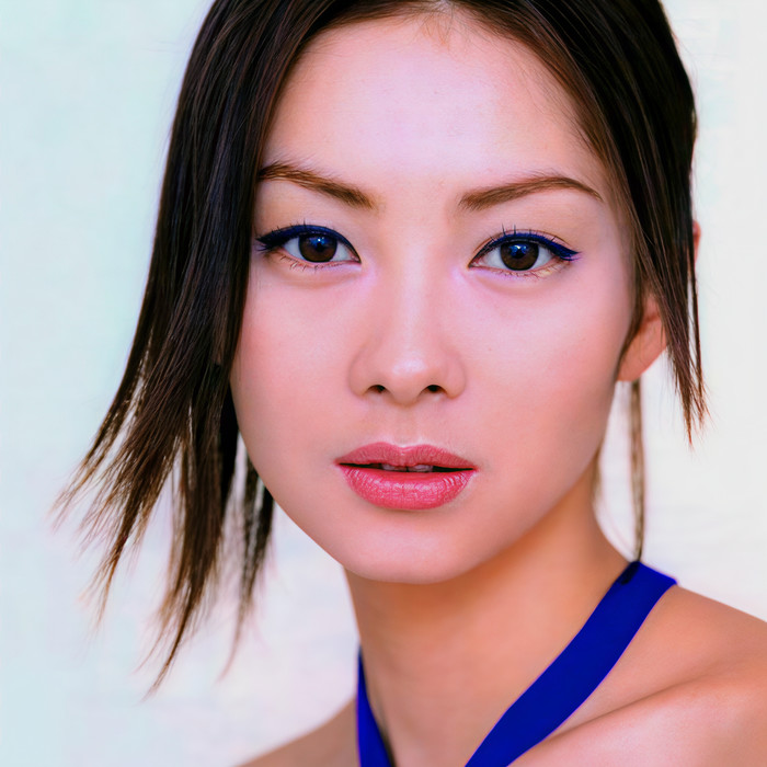 美崎しのぶ