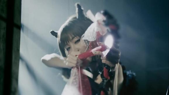 LiSA《ラリーゴーラウンド》
